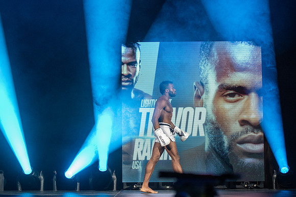 Glory1--26