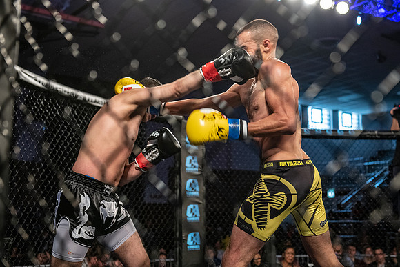 Tayor VS Barra-22
